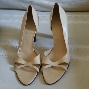 Cream shoes